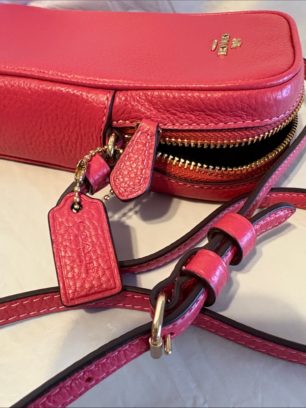 Coach Zip Crossbody NWT - Picture 8 of 12